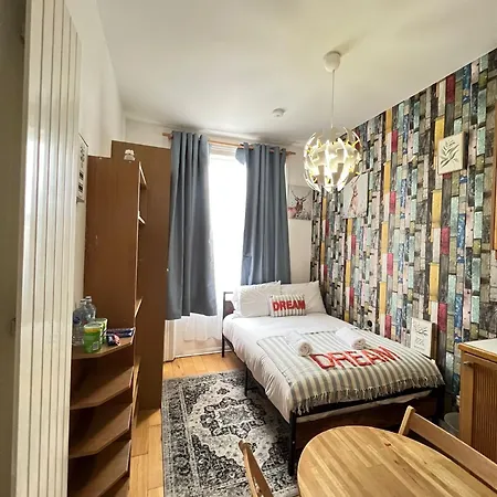 Portobello Road Apartment London