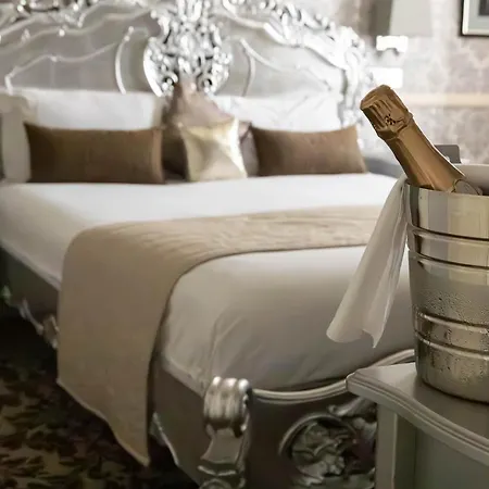 The Leonard Hotel 4*