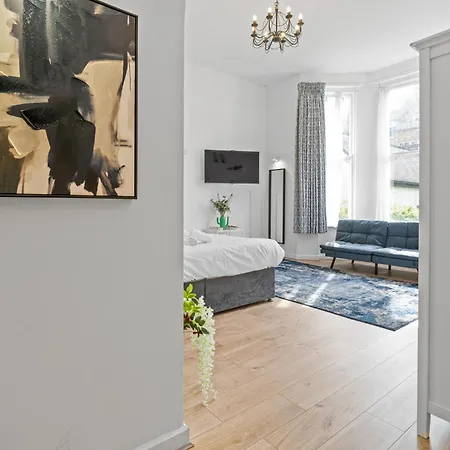Charming 3br By Redcliffe Gdns Сasa de vacaciones *