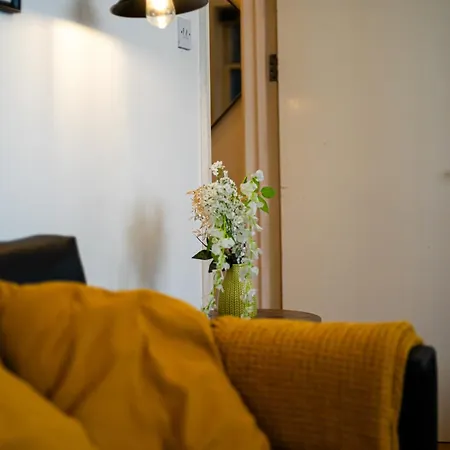 Charming 3br By Redcliffe Gdns Сasa de vacaciones