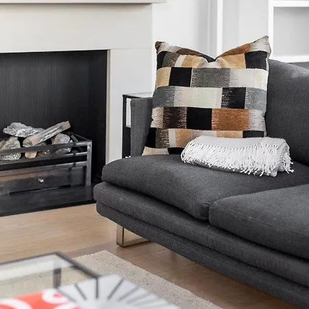 Stylish One Bedroom London