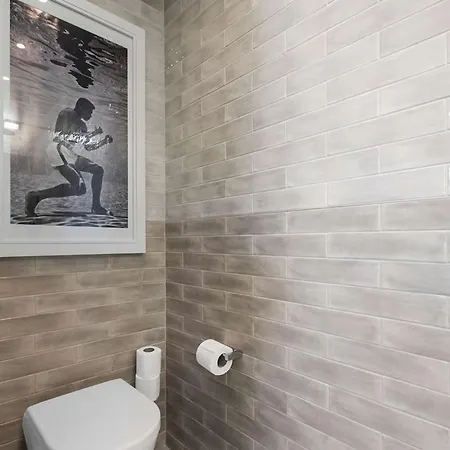Stylish One Bedroom