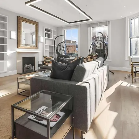 Apartment Stylish One Bedroom London