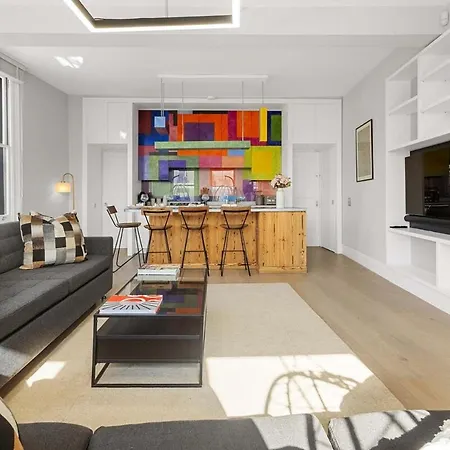 Stylish One Bedroom Apartment