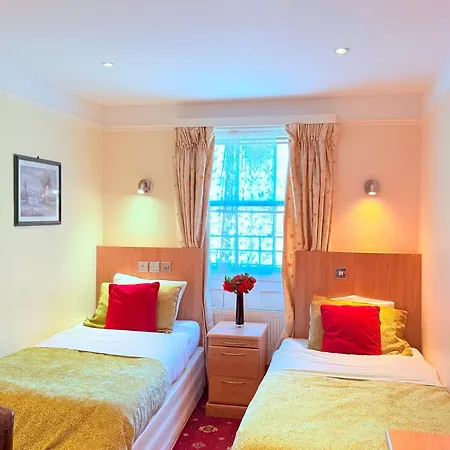 Albro House Hotel 2*