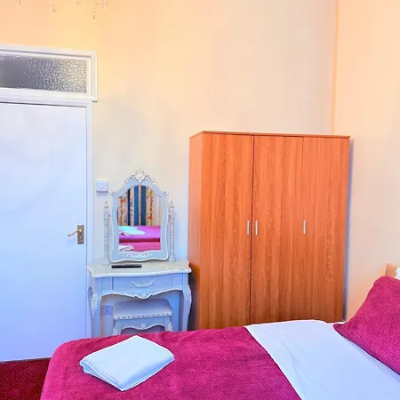Hotel Albro House 2*