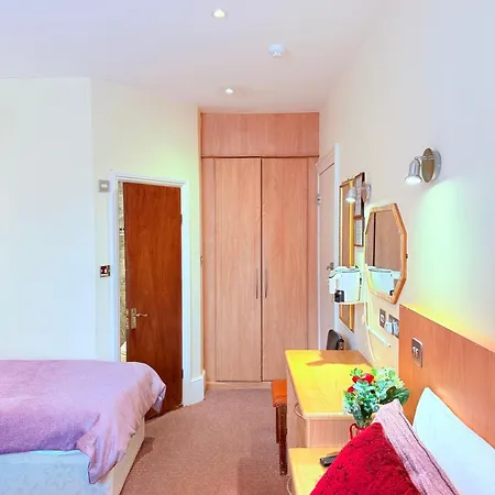 Albro House 2*
