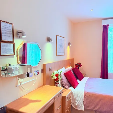 Albro House Hotel