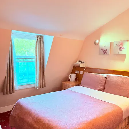 Albro House Hotel 2*