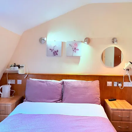 Albro House 2*
