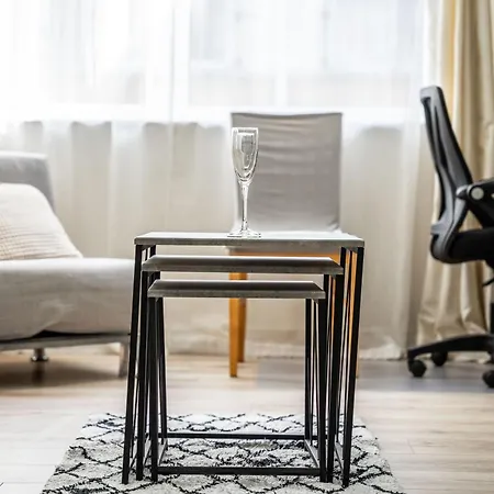 Canary Wharf O2 Excel Flat With Parking & Balcony 伦敦