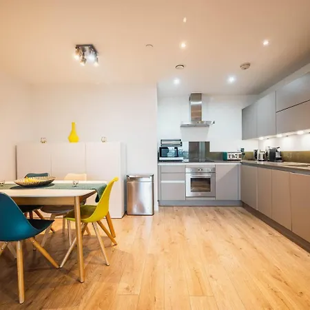 Apartment Pass The Keys 3 Bed 2 Bath With Stunning Views From The 8th Fl