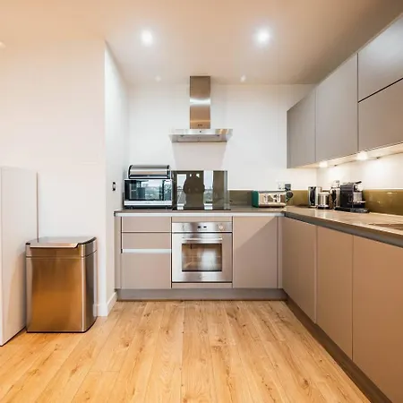 Apartment Pass The Keys 3 Bed 2 Bath With Stunning Views From The 8th Fl *