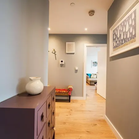 Apartment Pass The Keys 3 Bed 2 Bath With Stunning Views From The 8th Fl London