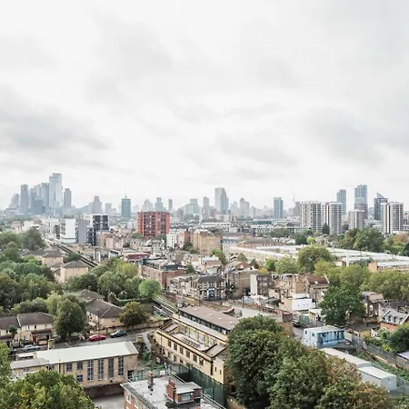 Apartment Pass The Keys 3 Bed 2 Bath With Stunning Views From The 8th Fl London