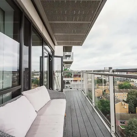 Apartment Pass The Keys 3 Bed 2 Bath With Stunning Views From The 8th Fl