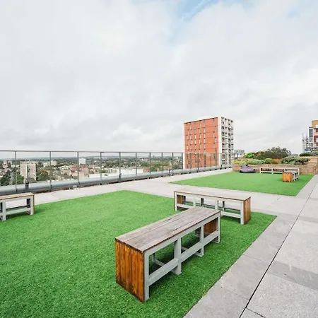 Pass The Keys 3 Bed 2 Bath With Stunning Views From The 8th Fl Apartment *