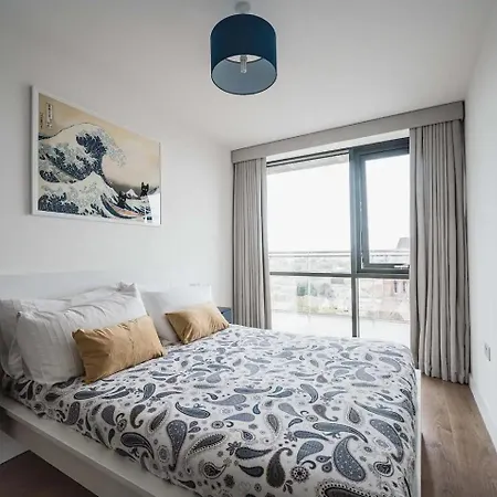 Apartment Pass The Keys 3 Bed 2 Bath With Stunning Views From The 8th Fl