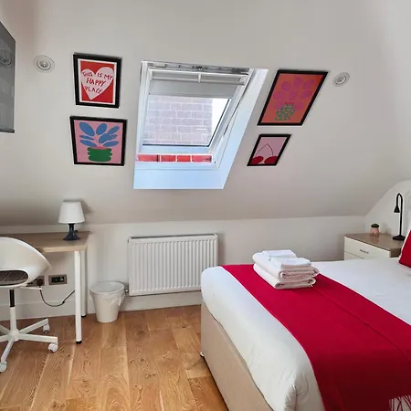 En-suites With Free Parking 30min To *