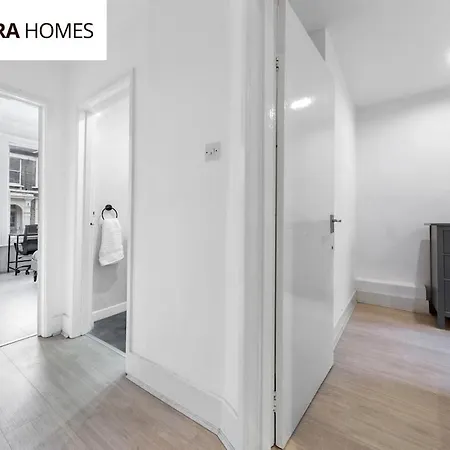 Urban Hideaway, Private Garden, 2 Mins To Station *
