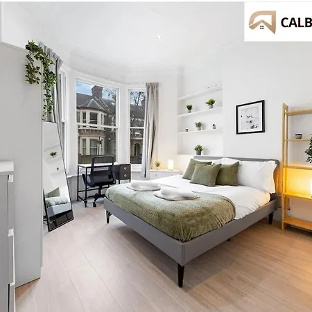 Urban Hideaway, Private Garden, 2 Mins To Station