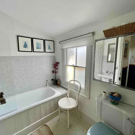 Charming Family Holiday home London