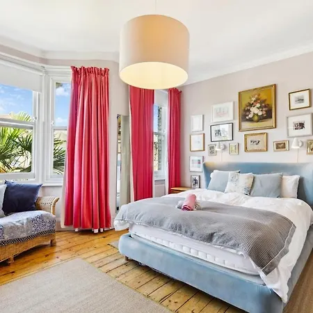 Charming Family Holiday home *