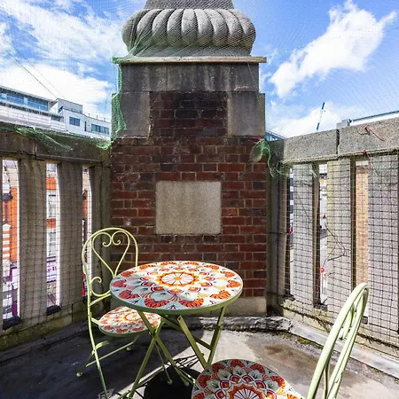 Temple Chambers , Long , Weekly & Monthly Offers , Contractors , Relocations , Leisure & Family Apartment Croydon