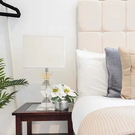 Apartment Temple Chambers , Long , Weekly & Monthly Offers , Contractors , Relocations , Leisure & Family