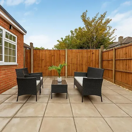Bright Private - Peaceful Morden Location Londyn