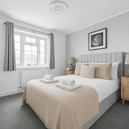 Bright Private - Peaceful Morden Location * Londyn