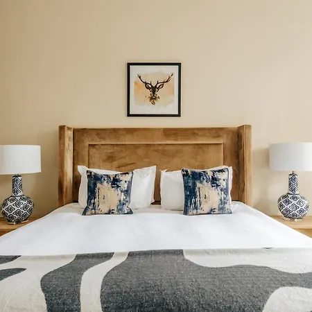 Apartment The Egerton - Luxury London