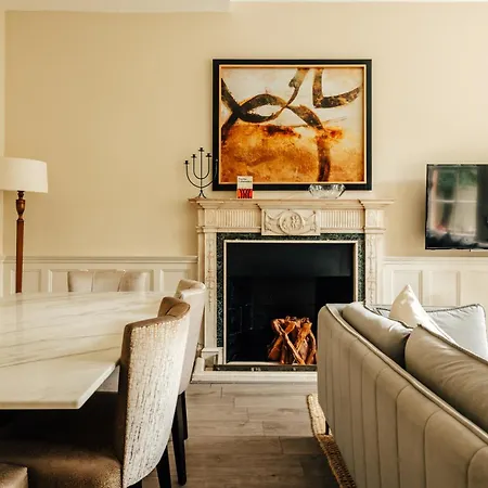 The Egerton - Luxury *