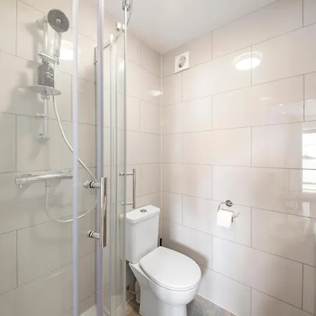 Relax In Style I Business & Leisure I Free Parking Apartment *