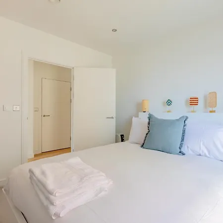 Gorgeous 1bd Flat With Incredible Views Of The O2 Διαμέρισμα