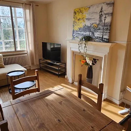 Elegant 1-bed Flat, Sleeps 5, Nw6 - 5 Mins To Jubilee, Bakerloo & Overground Lines 公寓 *