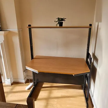 Elegant 1-bed Flat, Sleeps 5, Nw6 - 5 Mins To Jubilee, Bakerloo & Overground Lines * 伦敦