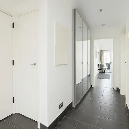 Apartment 2 Bed In Canary Wharf London