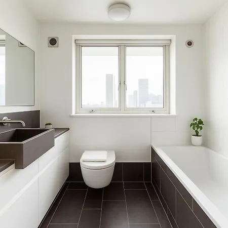 2 Bed In Canary Wharf * London
