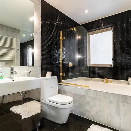 Stunning Three Bed In West Hampstead