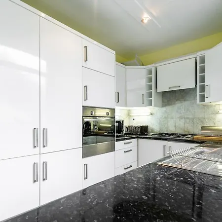 Stunning Three Bed In West Hampstead Apartamento Londres