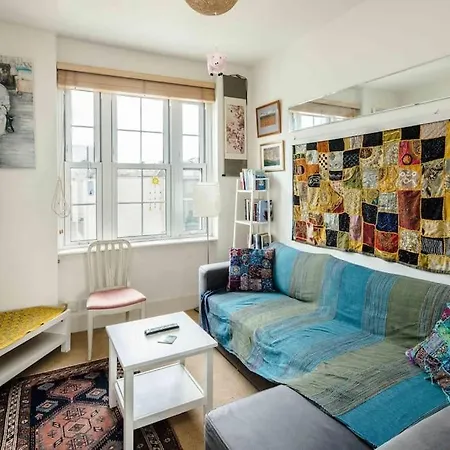 Stylish Flat Near Tower Bridge Londres