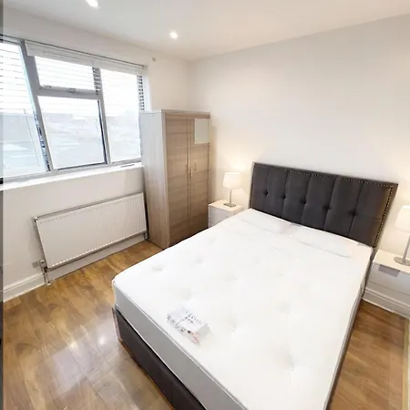 Bright 4br 2ba Gem In Wembley - Sleeps 8 Apartamento