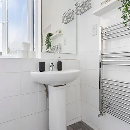 בית נופש Wembley Stadium 4 Bed Pad Free Parking *