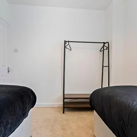 Wembley Stadium 4 Bed Pad Free Parking בית נופש לונדון
