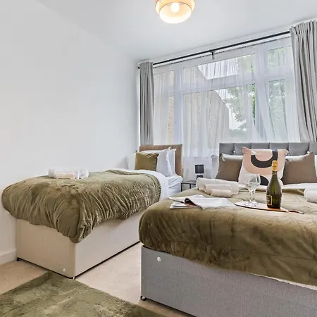 Wembley Stadium 4 Bed Pad Free Parking * לונדון