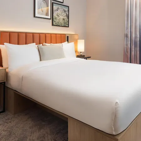 The Memoir Club Hotel