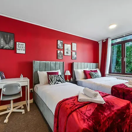 Beautiful Cosy House 4 Mins To Camden Town Station - 1 Min To Camden Market Holiday home *