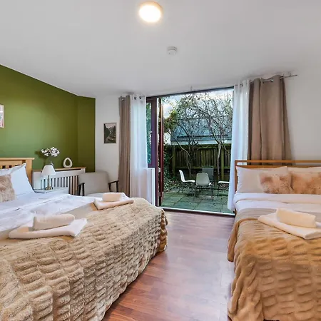 Beautiful Cosy House 4 Mins To Camden Town Station - 1 Min To Camden Market Holiday home