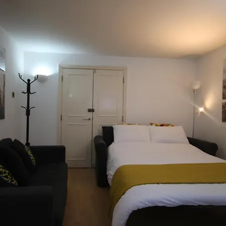 Apartmán 1-bed Flat In